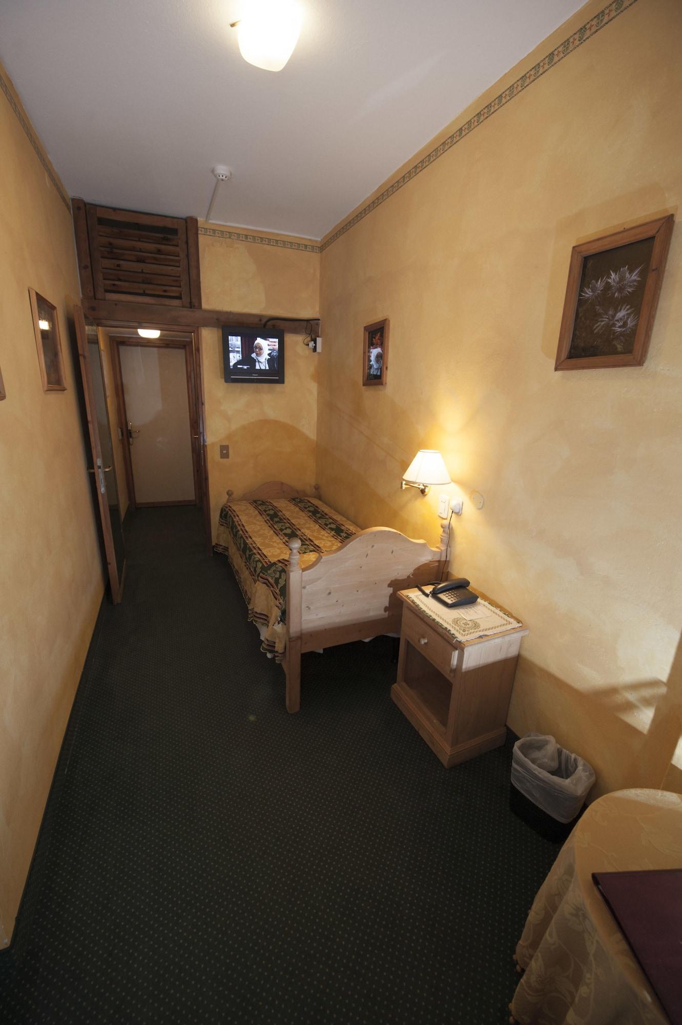 Olimpia Hotel 3*