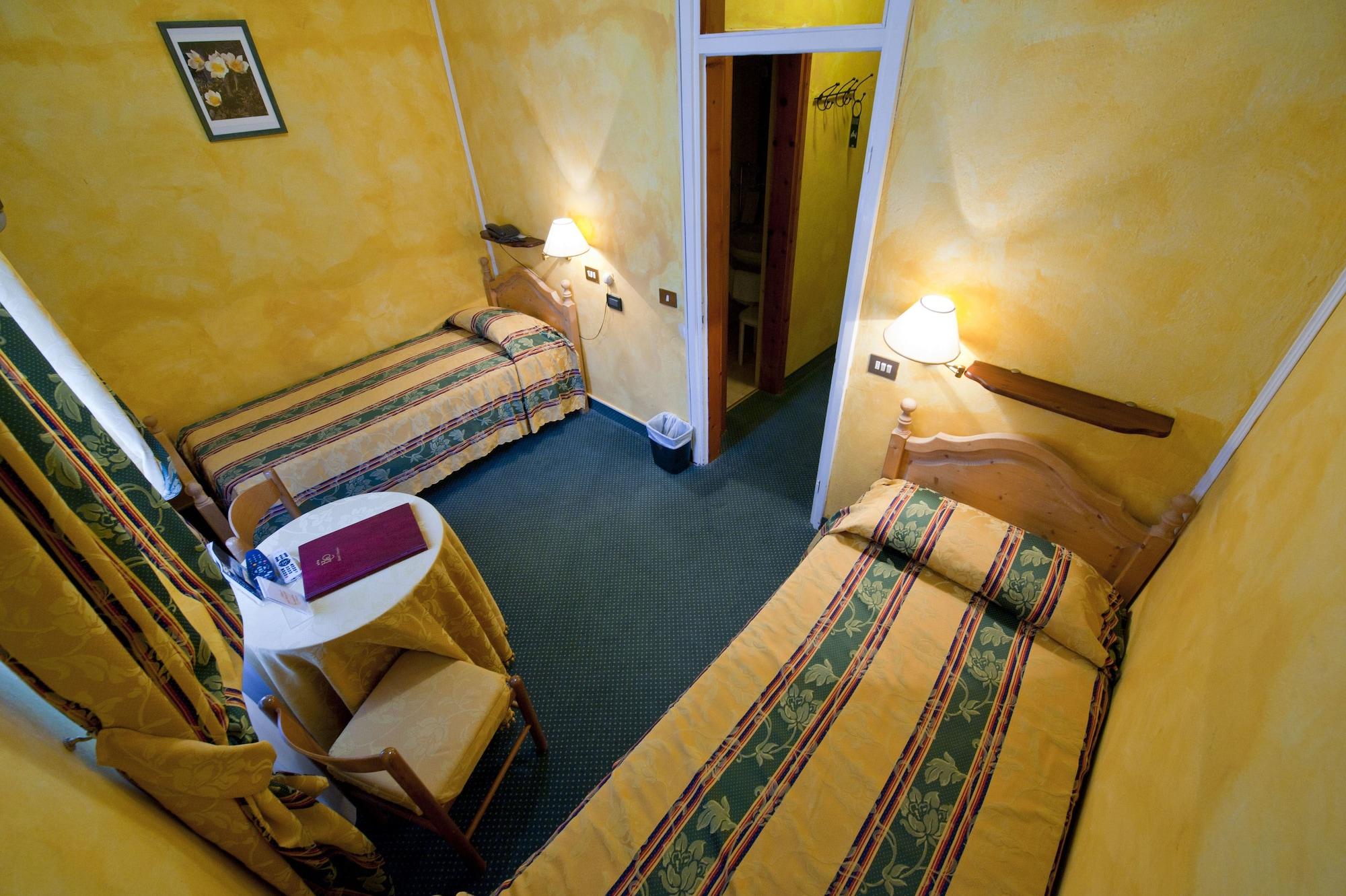Olimpia Hotel 3*