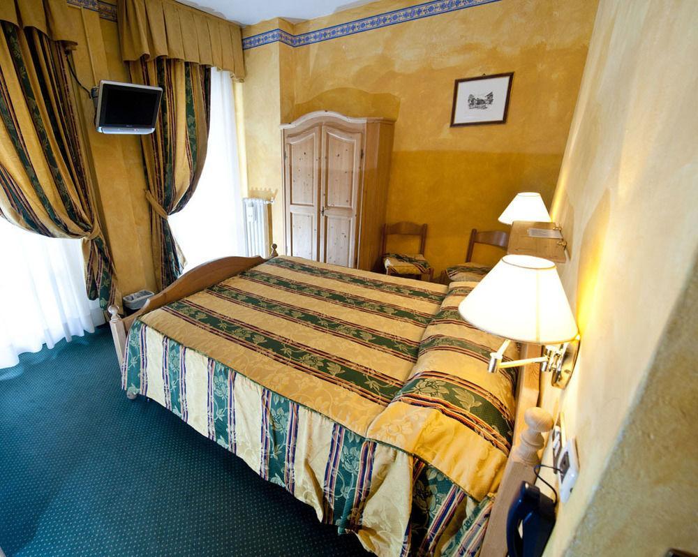 Olimpia Hotel 3*